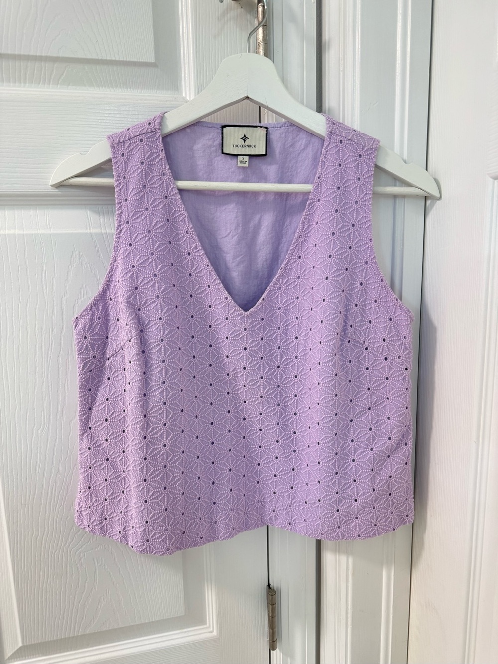 Tuckernuck Lavender Eyelet Valerie Top boho women’s Size Small